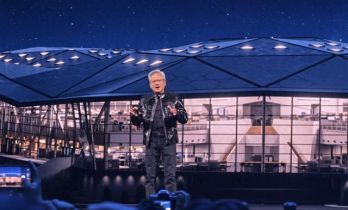 黄仁勋新年首场演讲：AI超级芯片平台Rubin全面投产，开源自动驾驶推理模型