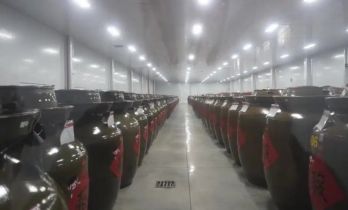 传感器 “把脉” 发酵坛 酸汤实现一键酿造