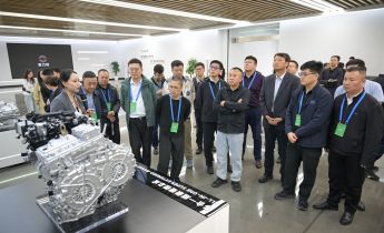 世界科技与发展论坛：汽车传感器从5个增至数百个，智能材料如何重塑世界