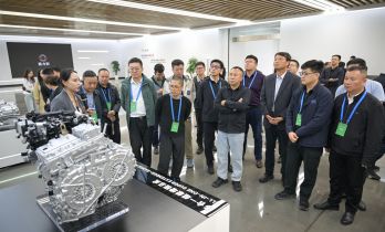 世界科技与发展论坛：汽车传感器从5个增至数百个，智能材料如何重塑世界