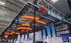 滴滴自动驾驶携Robotaxi车型R2亮相WICV2026