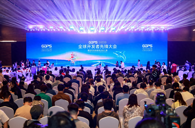 千台机器人上海实景竞技  具身智能加速走向产线 |直击2026GDPS